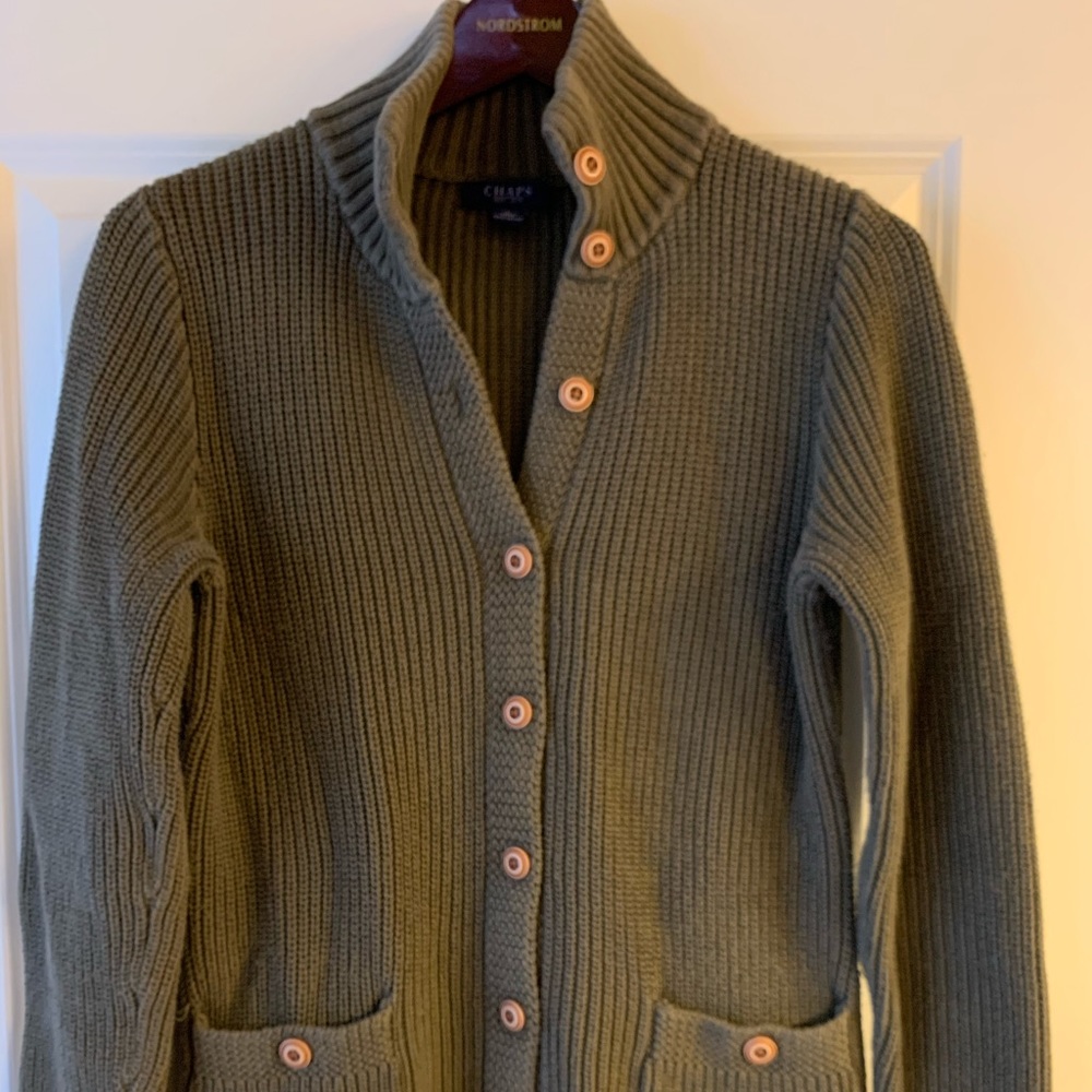 Dark green sweater size L